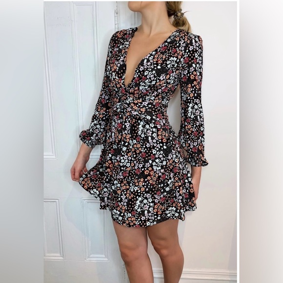 Mink Pink Floral Dress - Picture 1 of 6